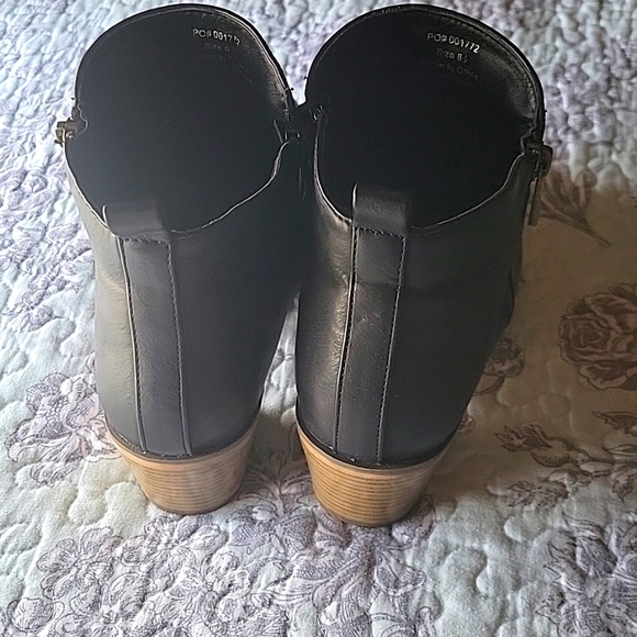 Black booties - Picture 4 of 4